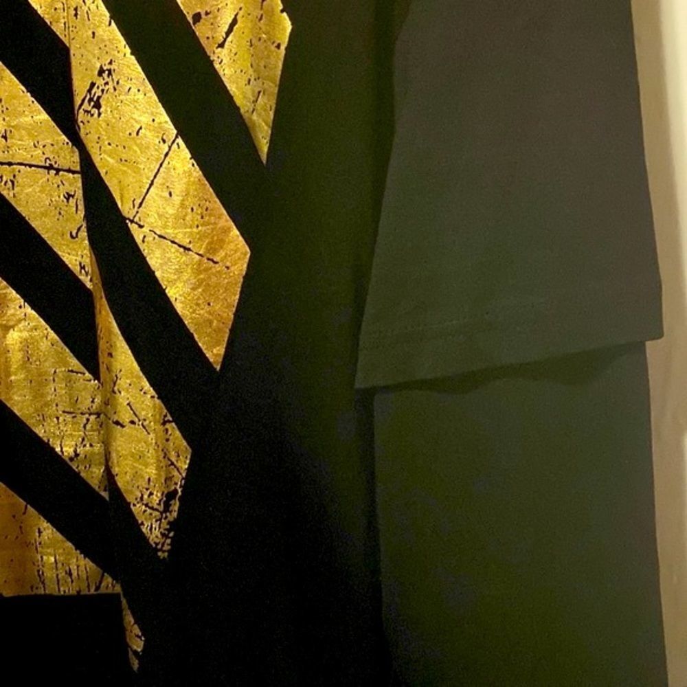 Long Sleeve/Short Sleeve Black & Gold Hoodie - Picture 3 of 4